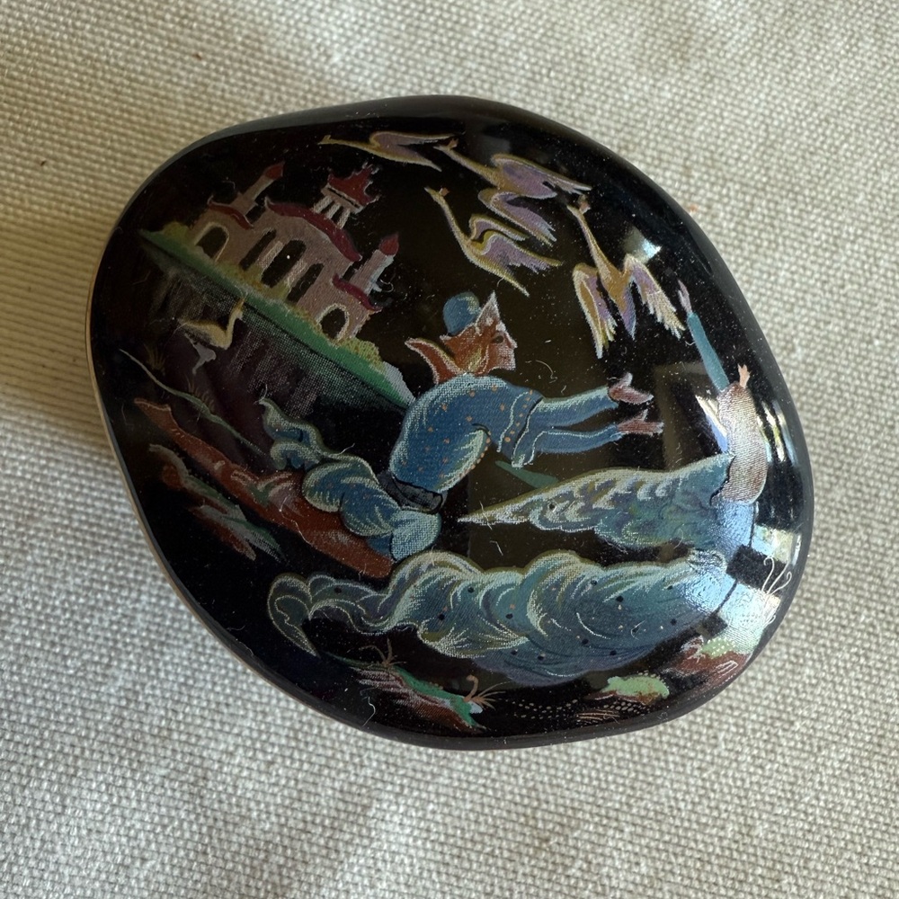 Franklin Mint Black and Gold Decorative Box Set - Picture 3 of 8